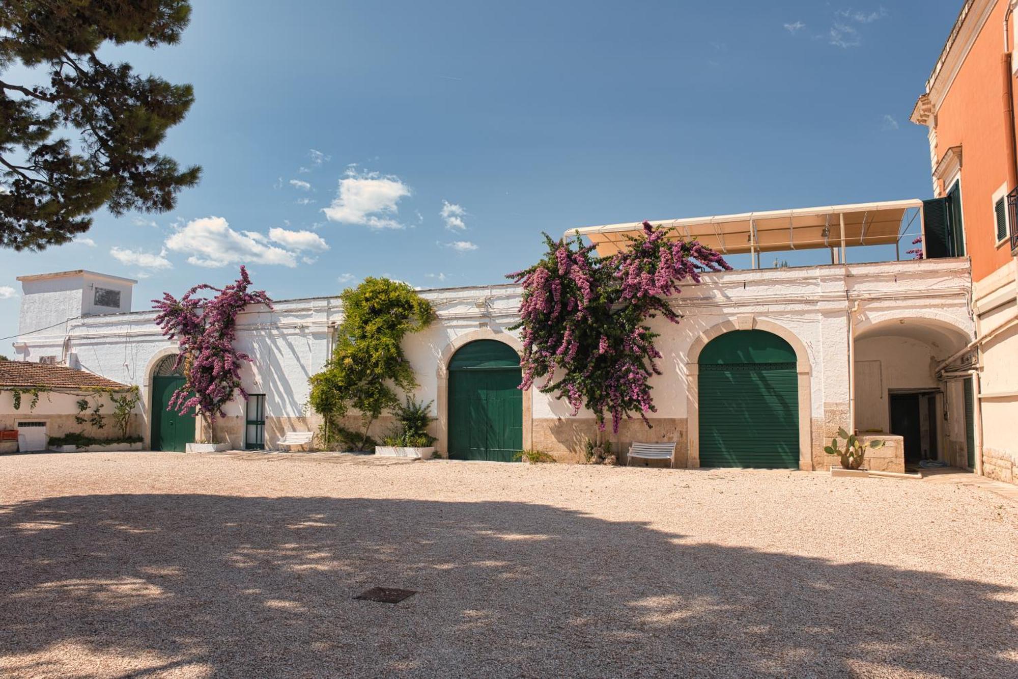 Villa Ceci Dimora Di Storie Andria Luaran gambar